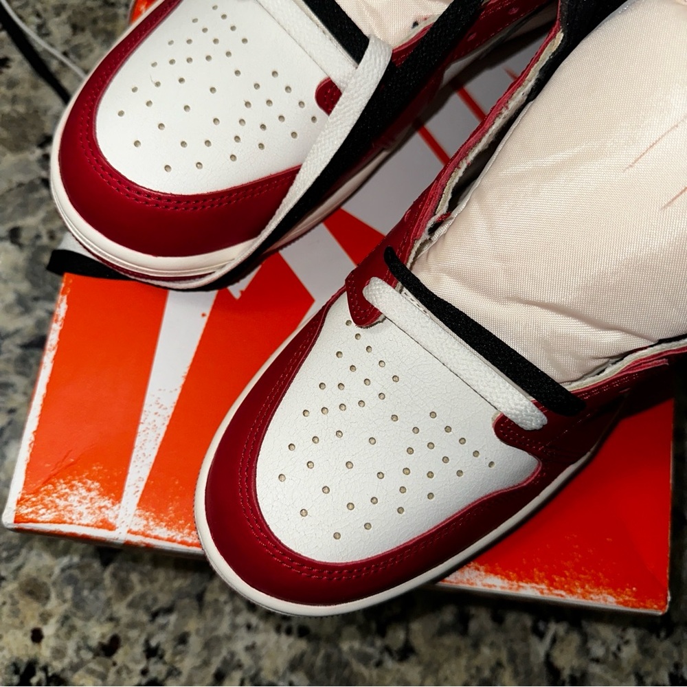 AIR JORDAN 1 RETRO HIGH OG “LOST & FOUND” - SIZE 11 - Picture 5 of 16